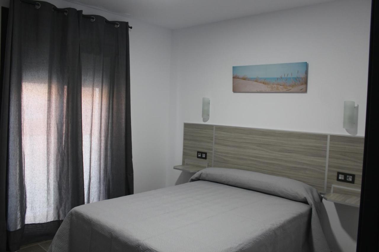 Hostal Maria Jose كونيل ذي لا فرونتيرا المظهر الخارجي الصورة