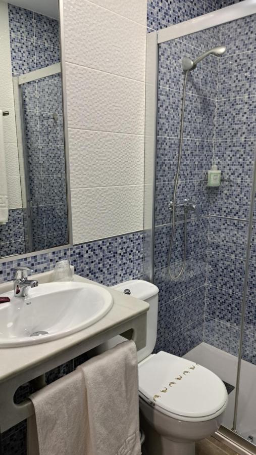 Hostal Maria Jose كونيل ذي لا فرونتيرا المظهر الخارجي الصورة