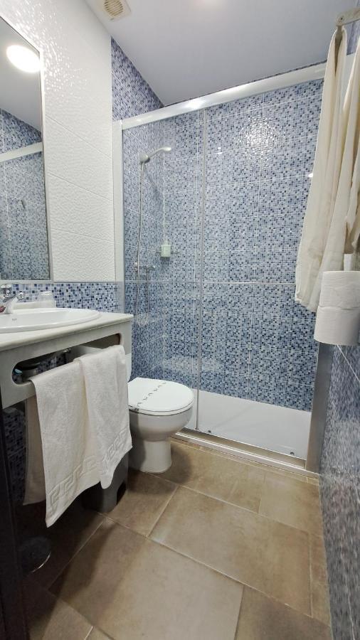Hostal Maria Jose كونيل ذي لا فرونتيرا المظهر الخارجي الصورة